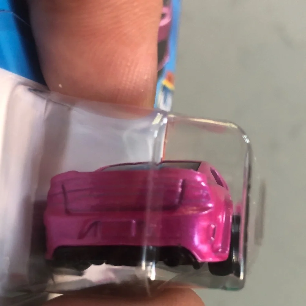 Mattel Hot Wheels Pink Dodge Charger Hellcat